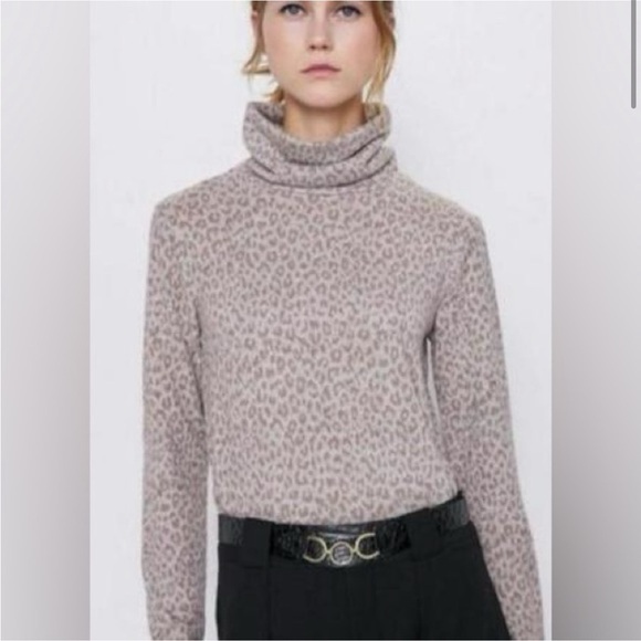 NWT Zara Leopard Print Soft Touch Turtleneck Sweater - Picture 2 of 11
